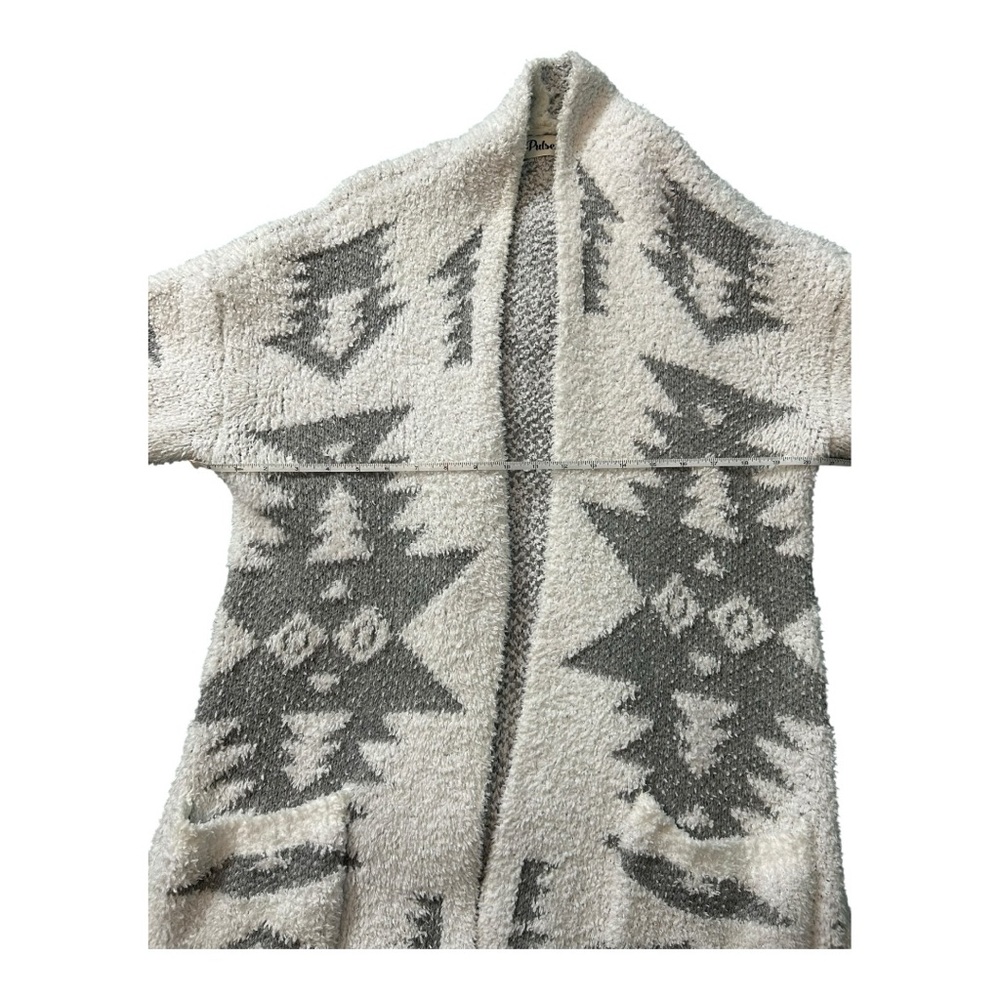 Pulse Boutique Blanket of Love Aztec Knit Cardigan - Size M, White/Gray - Picture 6 of 12